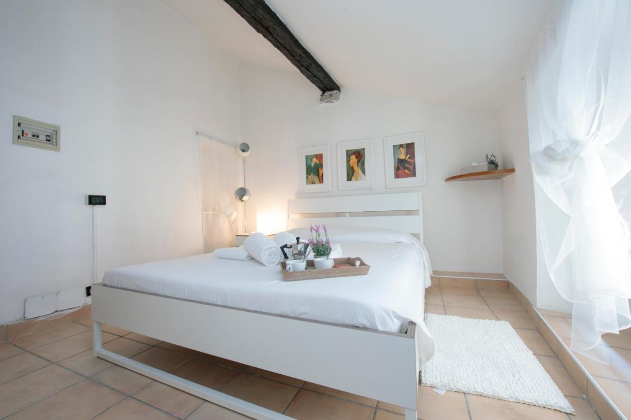 Fontana Rooms Lake Como Rum bild